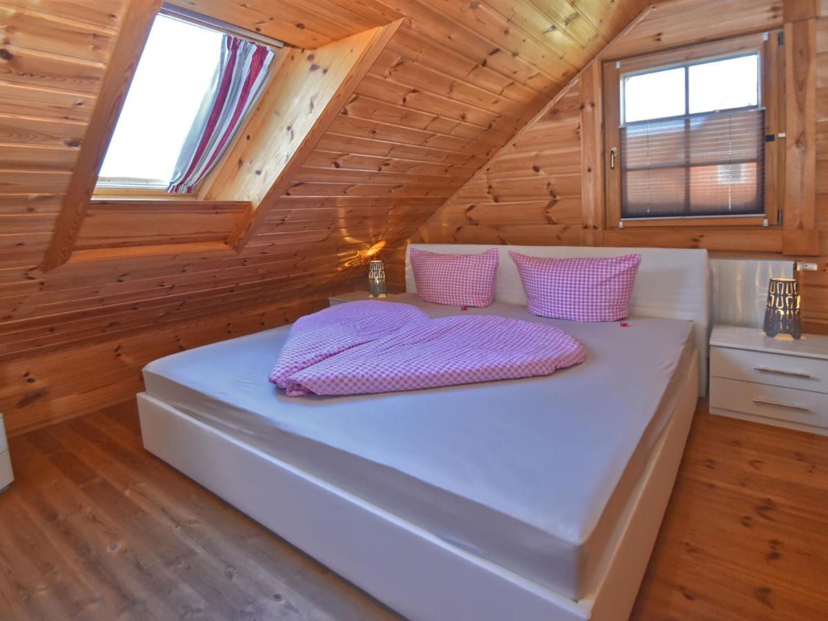 Comfortable Holiday Home With Hot Tub Teunz Exterior photo