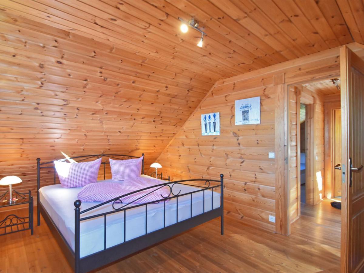 Comfortable Holiday Home With Hot Tub Teunz Exterior photo