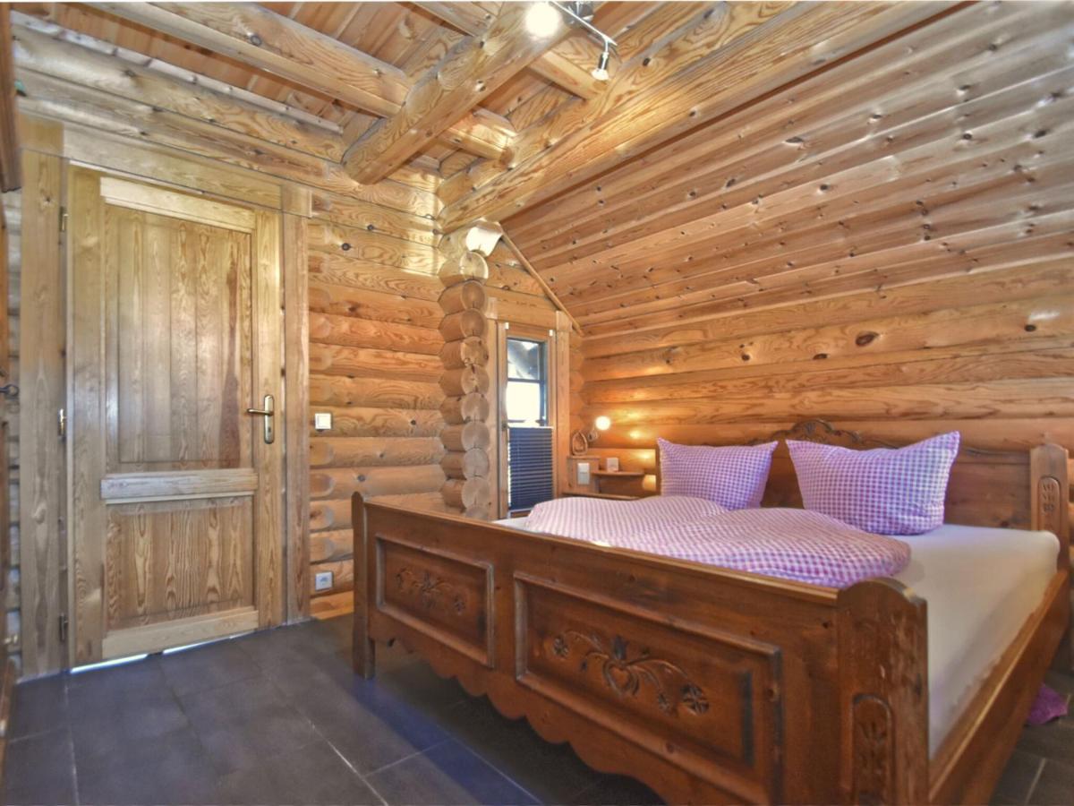 Comfortable Holiday Home With Hot Tub Teunz Exterior photo