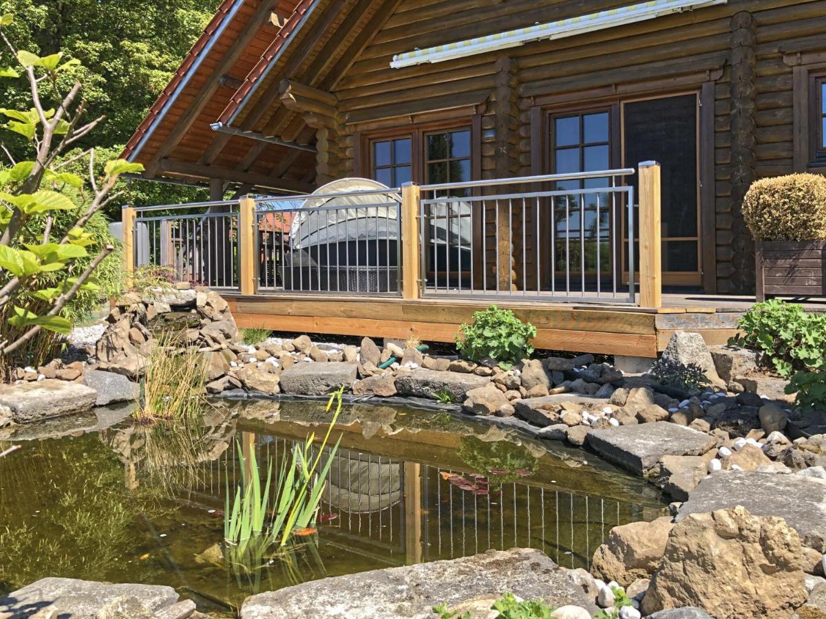 Comfortable Holiday Home With Hot Tub Teunz Exterior photo