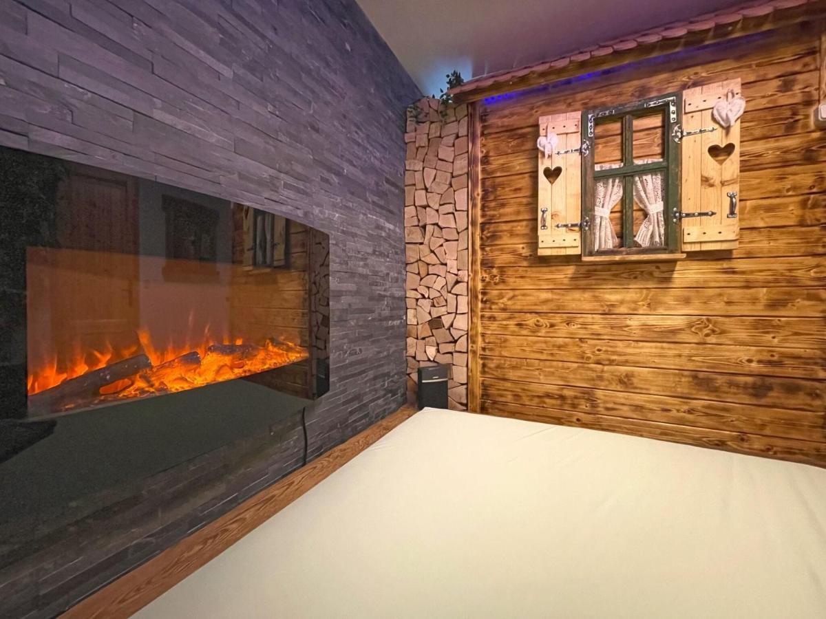 Comfortable Holiday Home With Hot Tub Teunz Exterior photo