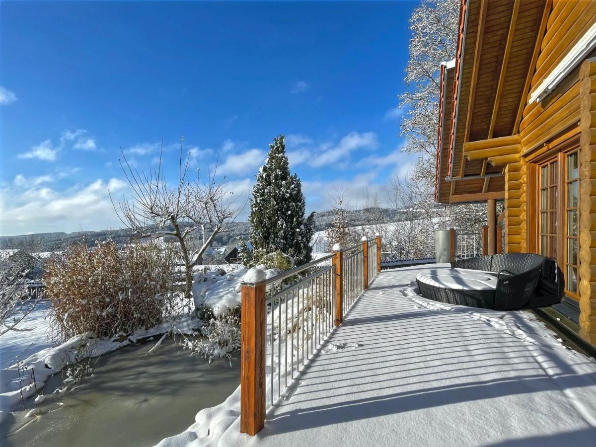 Comfortable Holiday Home With Hot Tub Teunz Exterior photo
