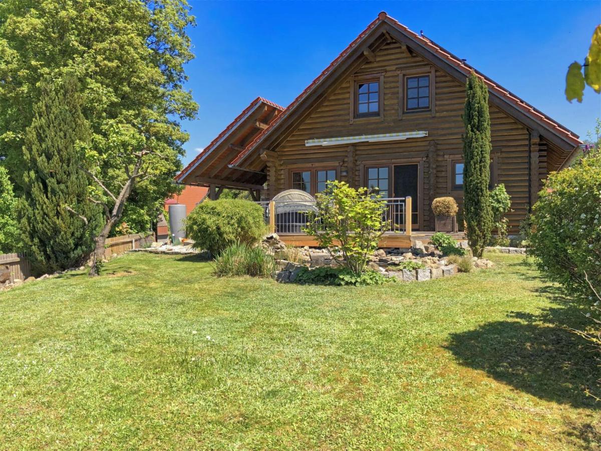 Comfortable Holiday Home With Hot Tub Teunz Exterior photo